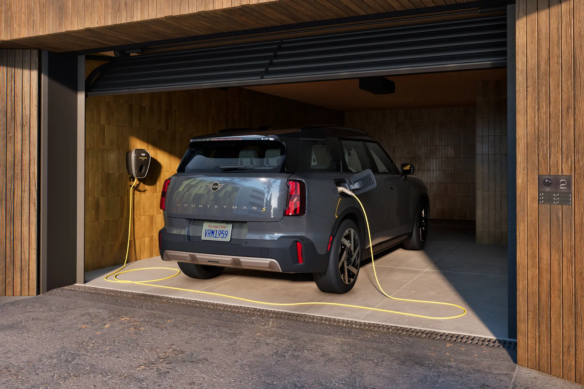 Alrafmagnaður MINI Countryman – hleðsla - almenningshleðsla